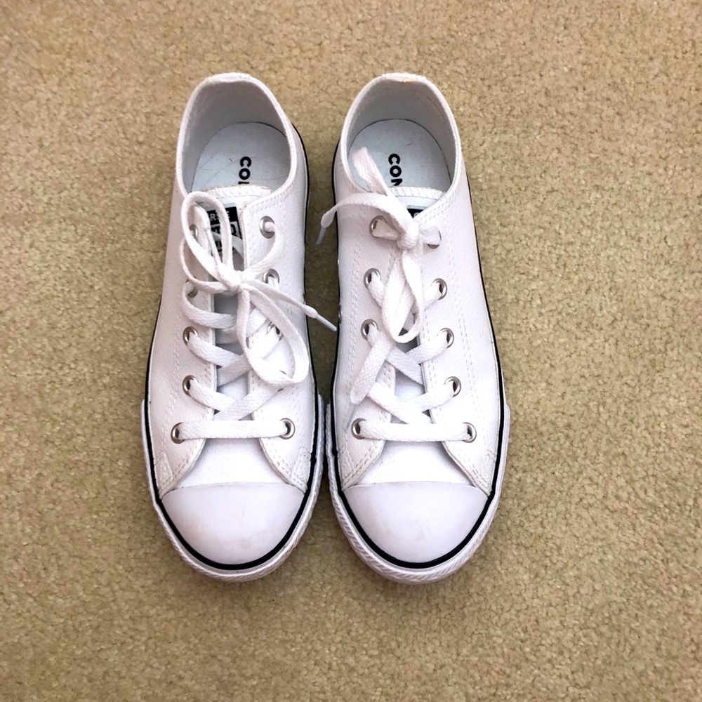 Converse Chuck Taylor All Star Lo Leather Sneaker